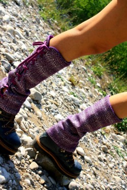 Guêtres à lacets en lainage tissé chevron violet et blanc